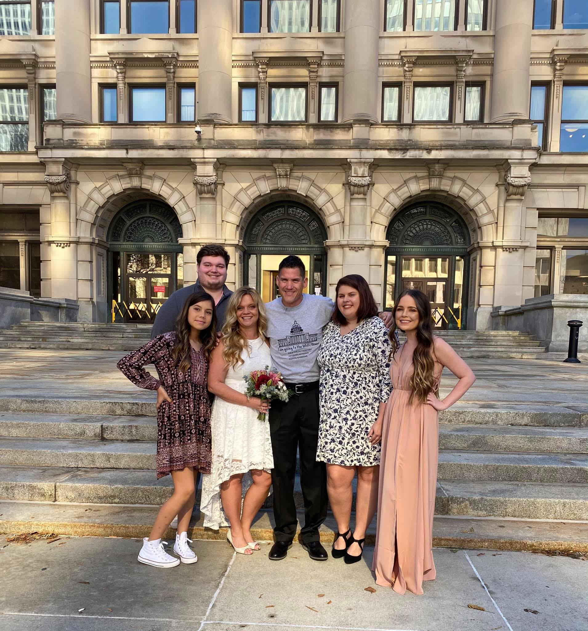 Daniel Lynn Brown, his wife Jennifer, and their four adult children